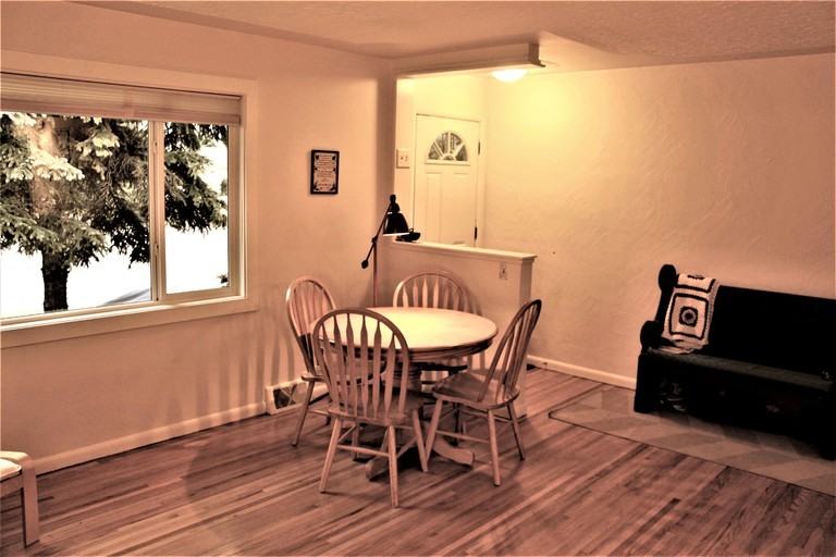 3123 37 St Sw - Photo 3 of 14