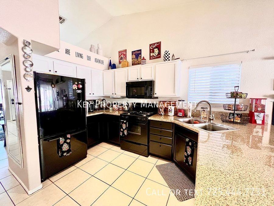 2742 Herron Hills St - Photo 3 of 32