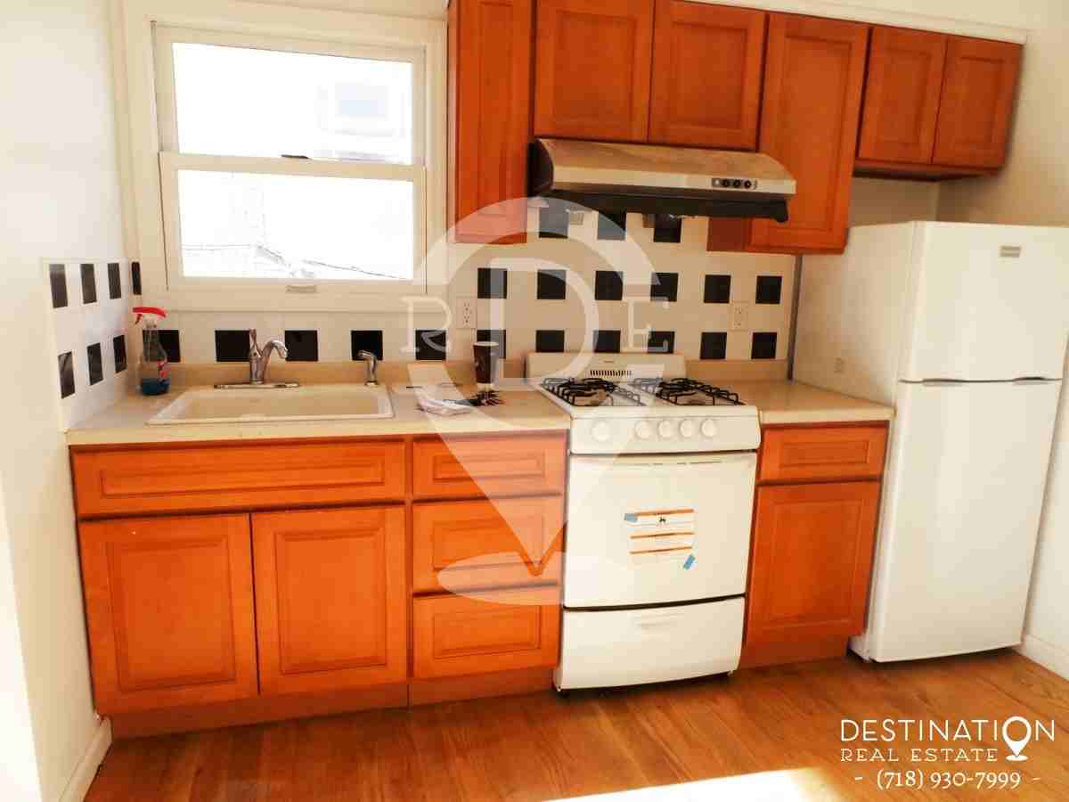 Arthur Avenue & Cedar Avenue - Photo 3 of 19