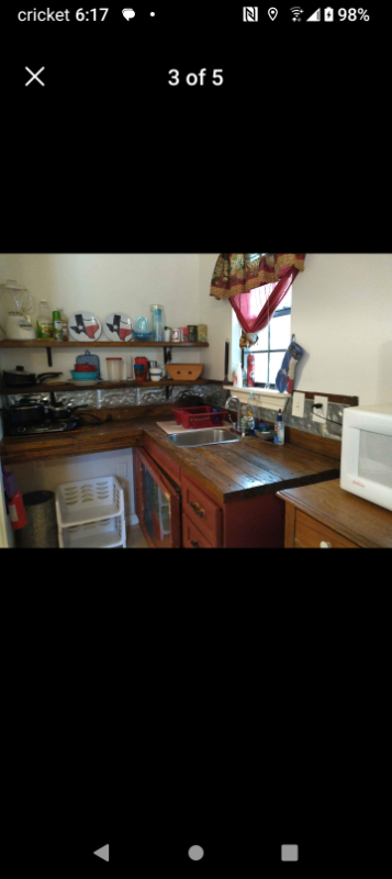 440 Old Medina Hwy - Photo 2 of 4