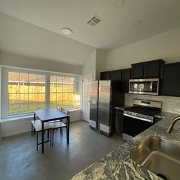 2100 Rosemary Lane - Photo 4 of 23