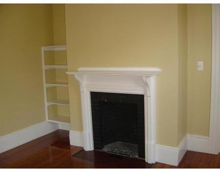 260 Lowell Ave - Photo 3 of 8