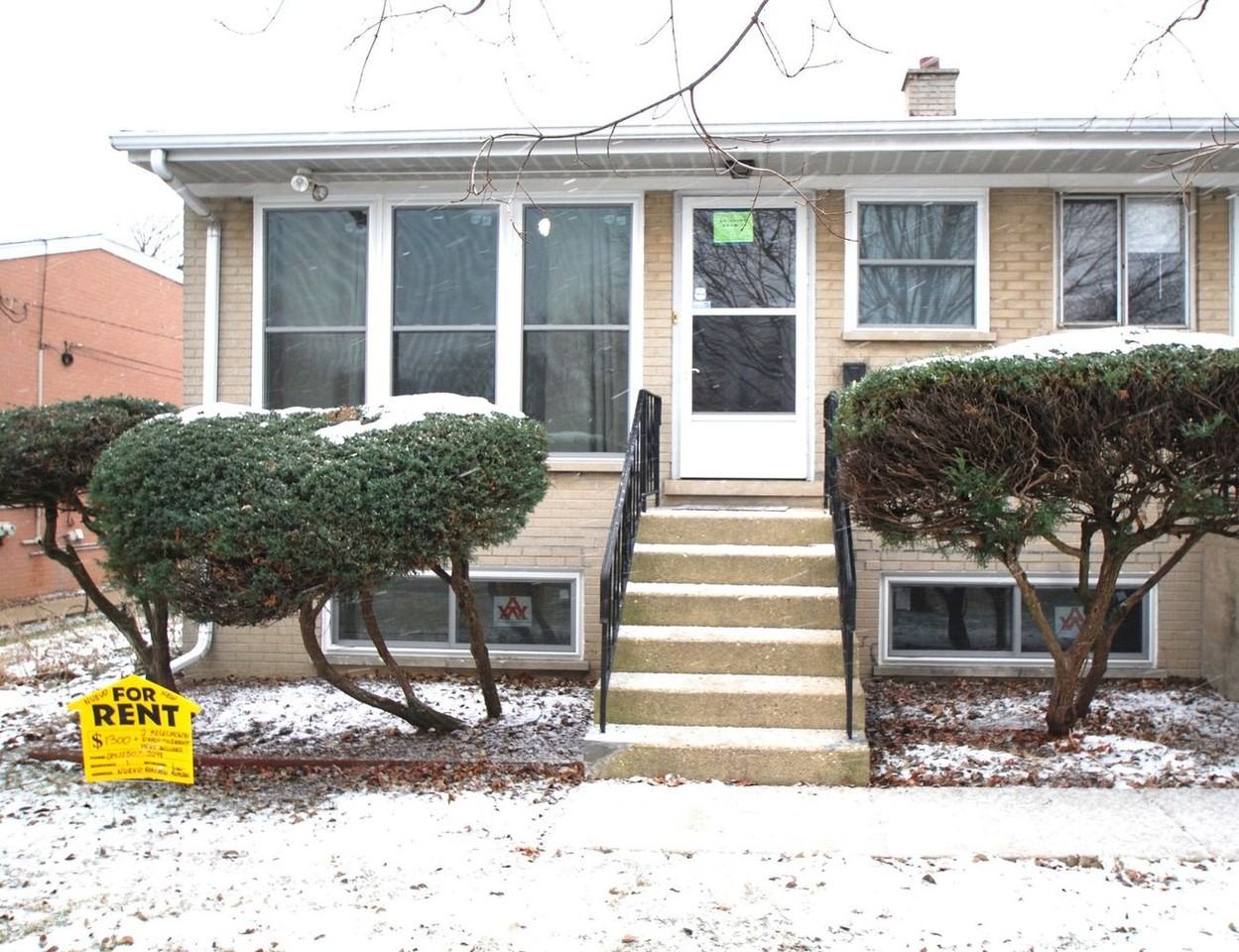 417 W Stone Ave #B - Photo 2 of 9