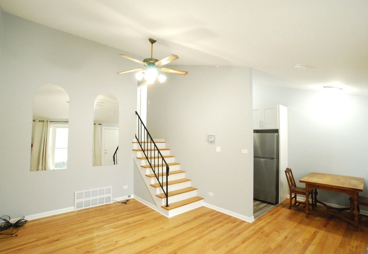 417 W Stone Ave #B - Photo 3 of 9