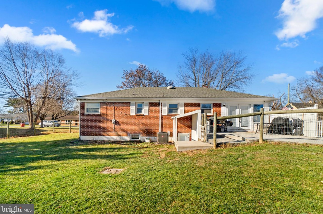11837 Robinwood Dr #NA - Photo 2 of 21