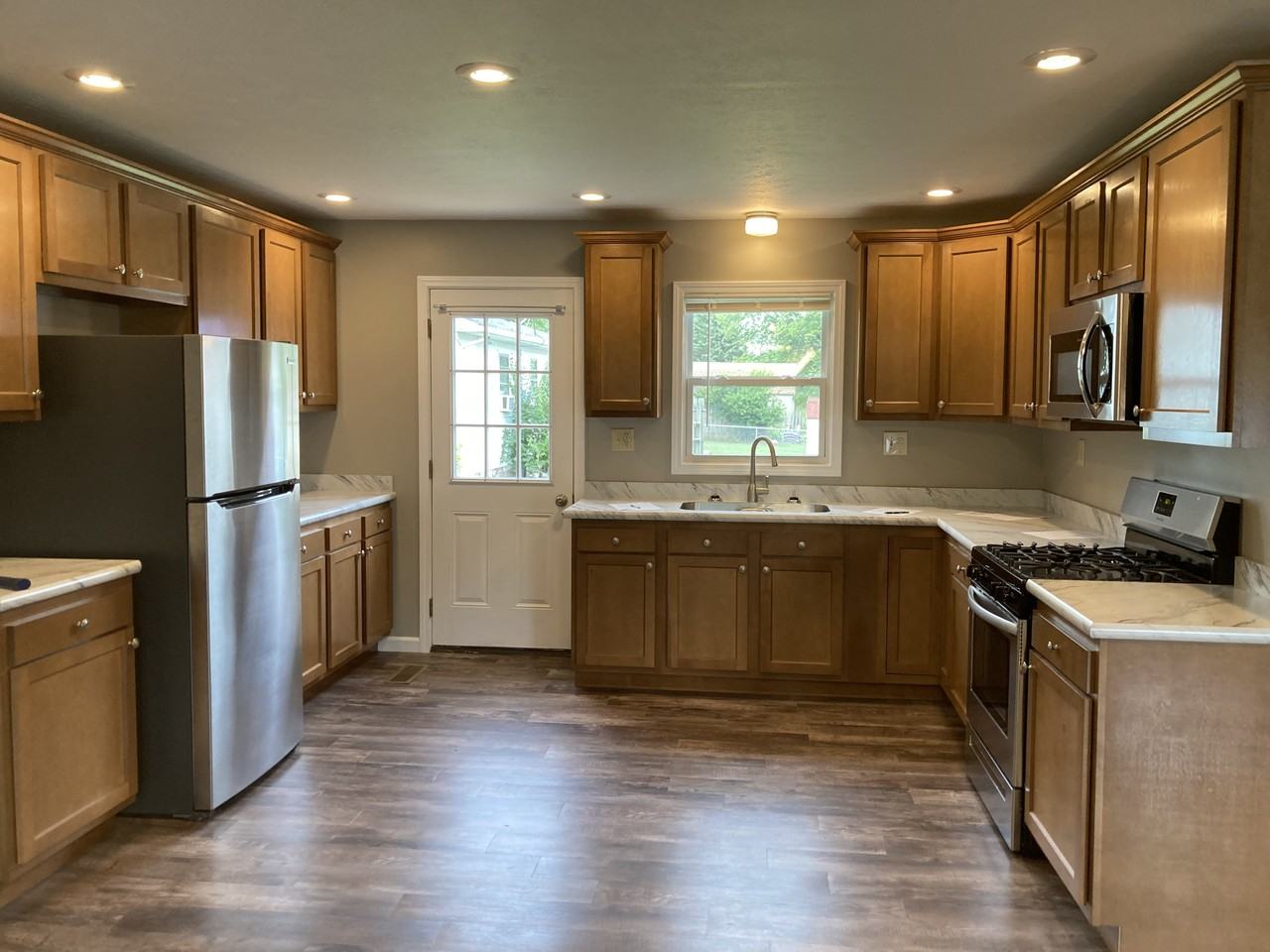 135 Locust St #NA - Photo 3 of 5