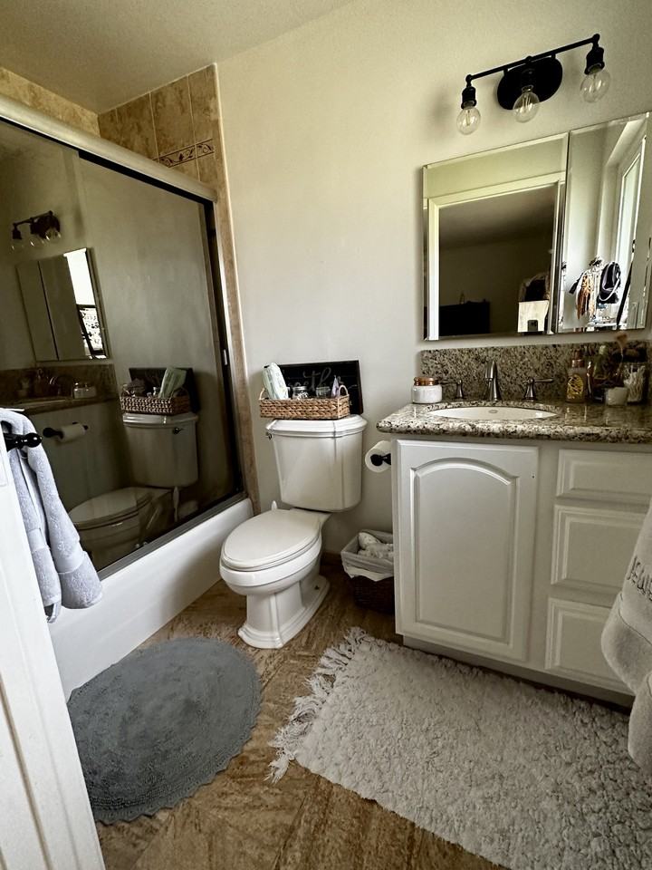 825 Banyan Dr #NA - Photo 5 of 16