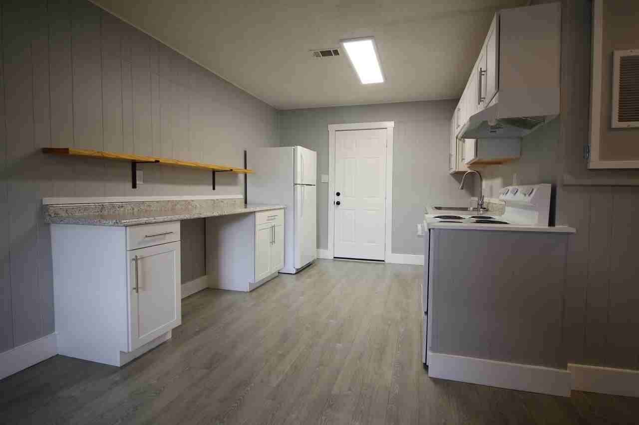 4004 Knight Rd Sw #4004D - Photo 3 of 37