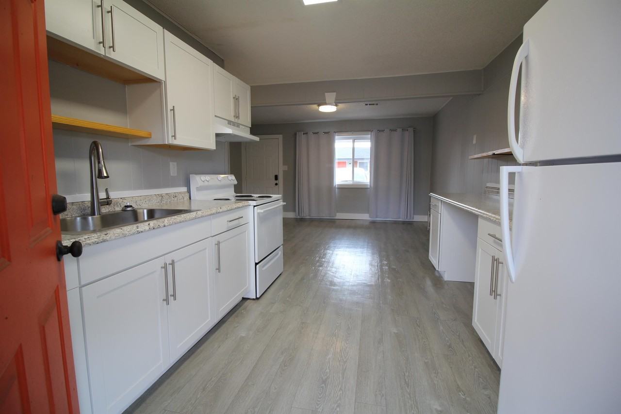 4004 Knight Rd Sw #4004D - Photo 6 of 37