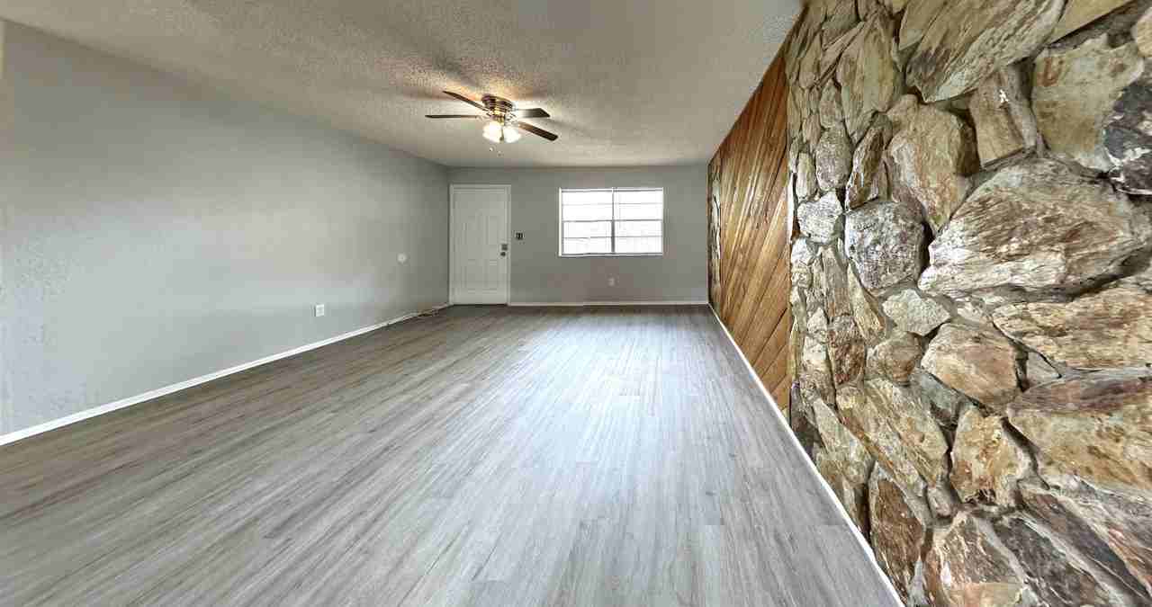 6089 72nd ave,  Unit b Pinellas Park, FL 33781 - Photo 2 of 21