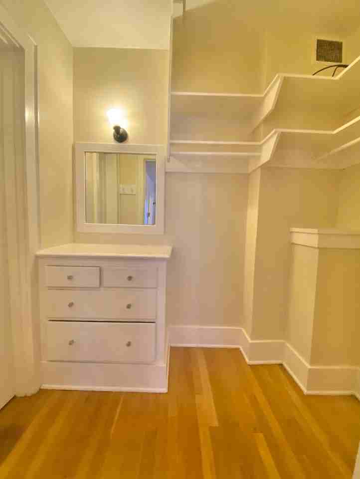 Belmont Apartments - Photo 5 of 8