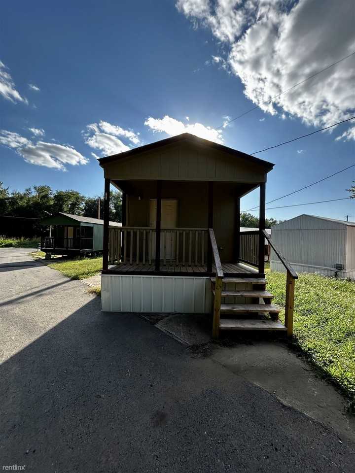 Countryside Estates Mobile Home Park - Tiny Homes - Photo 3 of 18