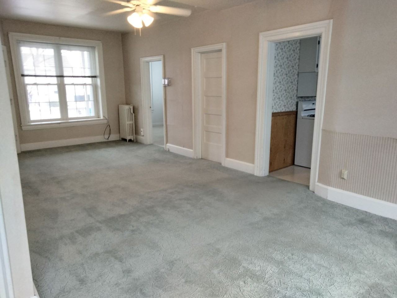 109 E School St #1 - Photo 2 of 12