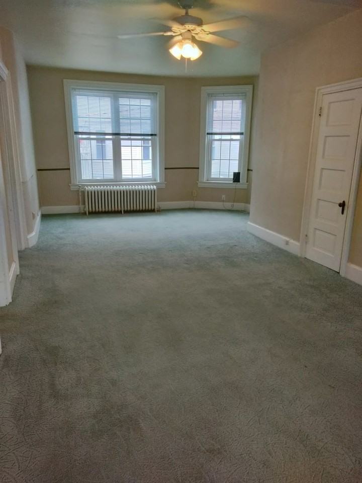 109 E School St #1 - Photo 6 of 12