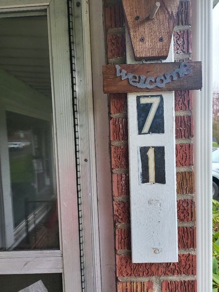 r4 - Photo 2 of 14
