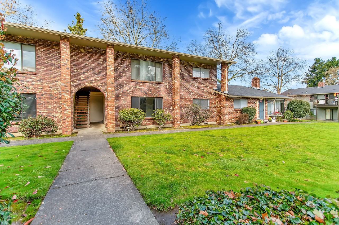 Tapiola Manor - Photo 3 of 3