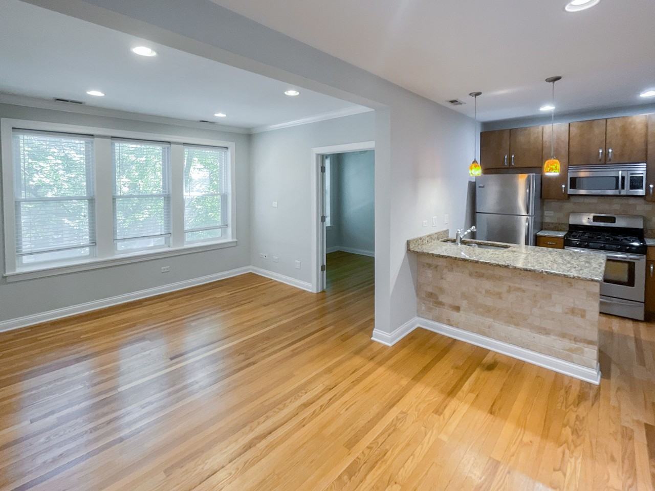 1634-36 W. Grace / 3804-10 N. Marshfield - Photo 4 of 8