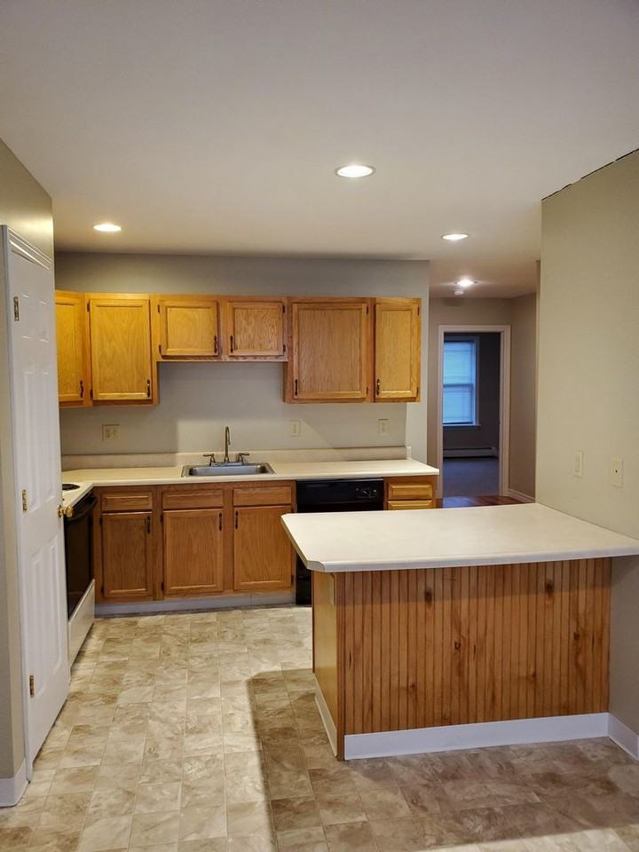 Willow Wood Apartment Homes - Photo 3 of 17