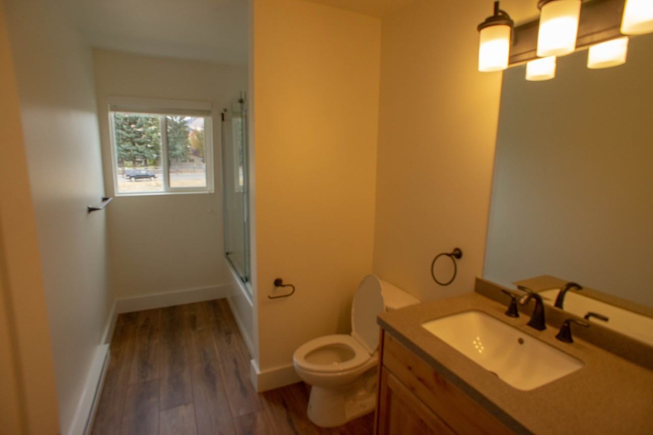 233 Diamond Sun Apartments 231 231 W 1st Street, Ketchum, ID 83340