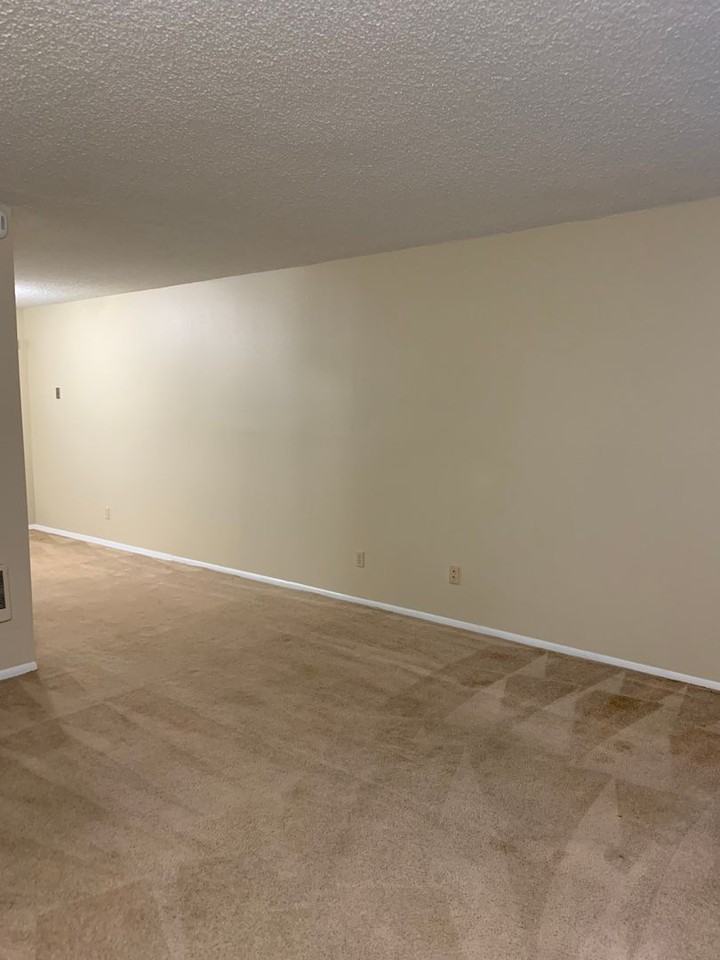 935 16th Ave - Photo 3 of 11