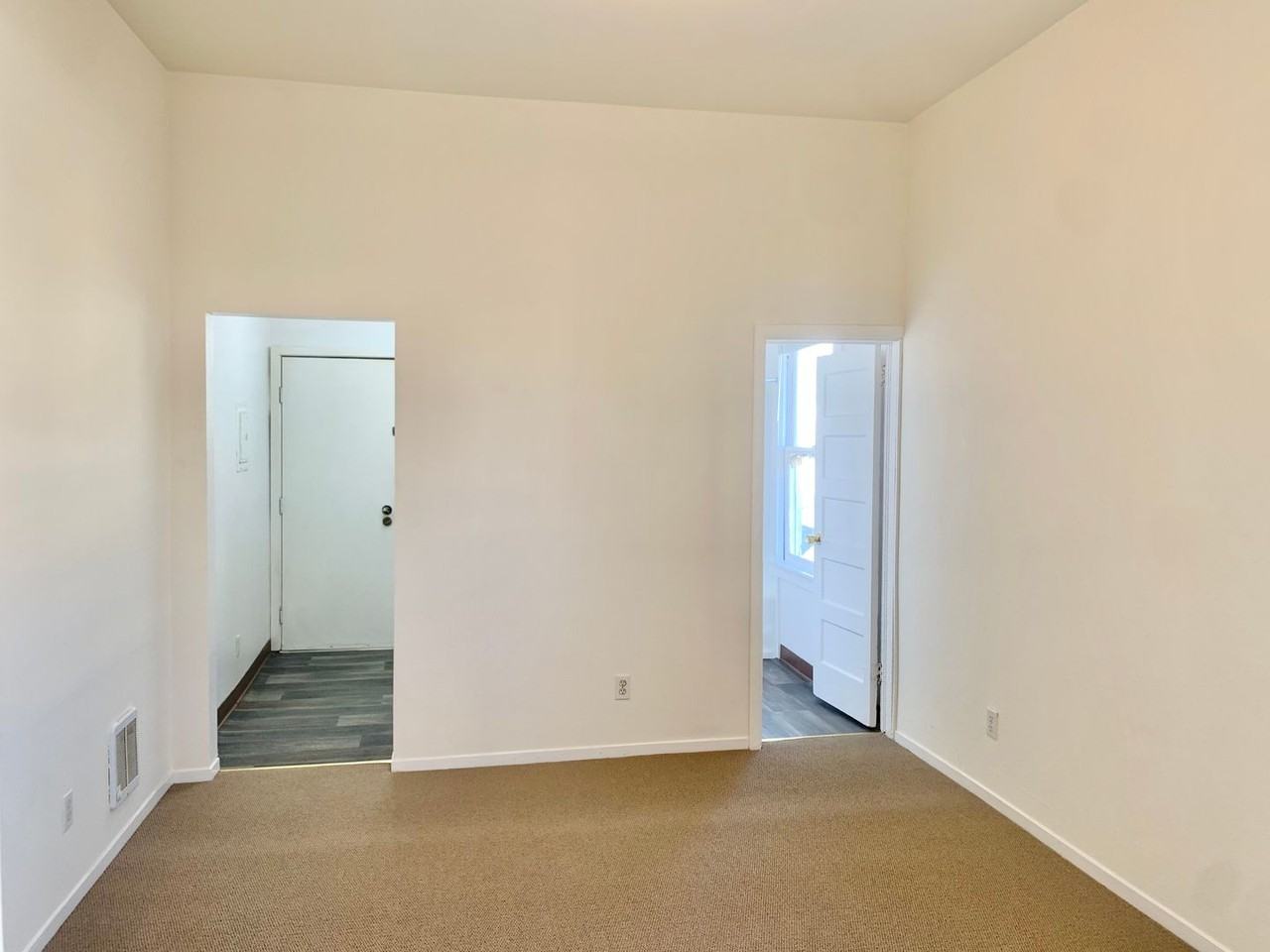 582 Grove Street - Photo 2 of 10