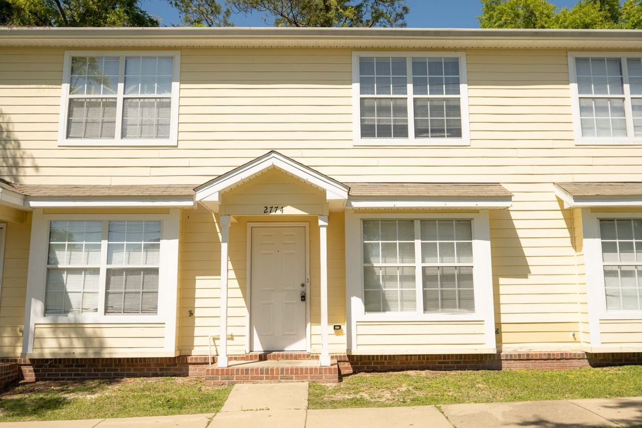 Hartsfield Triplex Apartments in Hartsfield Plantation, Tallahassee, FL