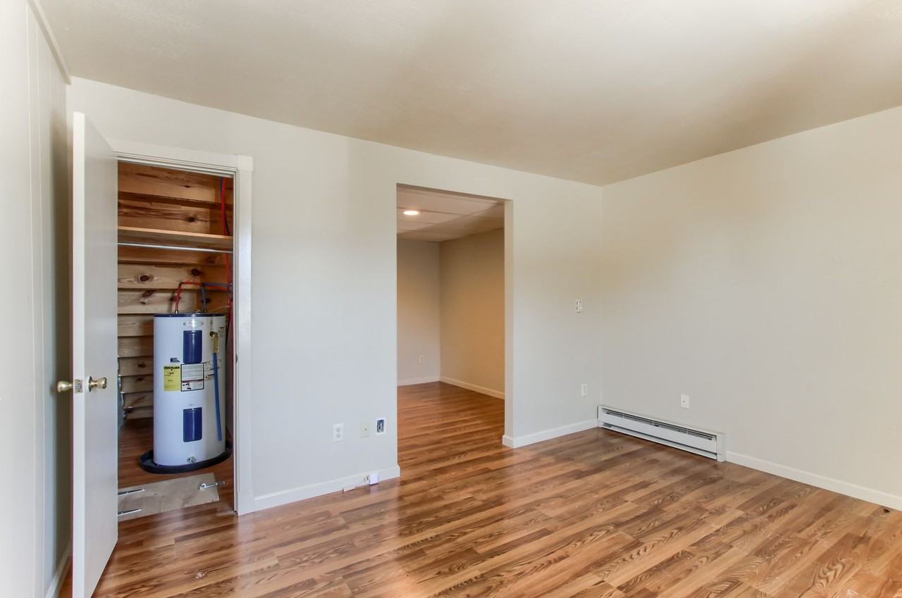 1800 Lehman St. - Photo 2 of 46