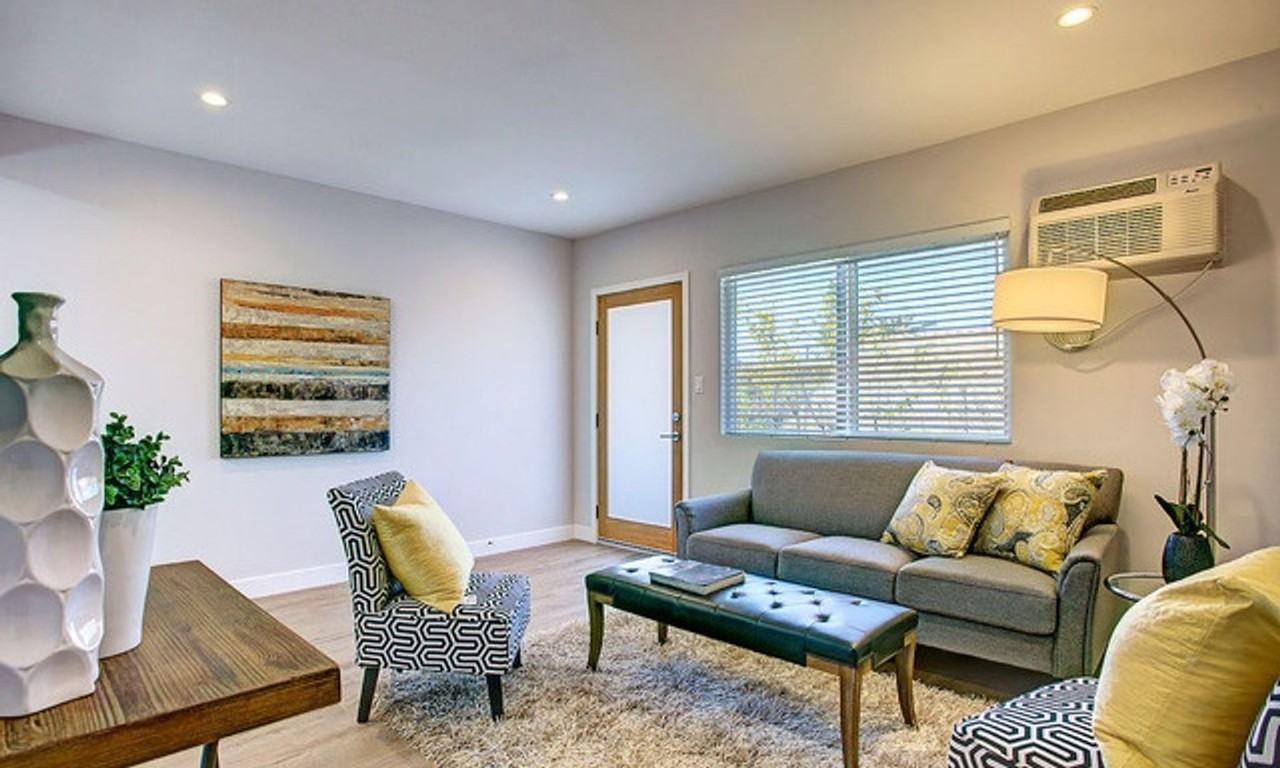 634 Westminster Ave. - Photo 3 of 13