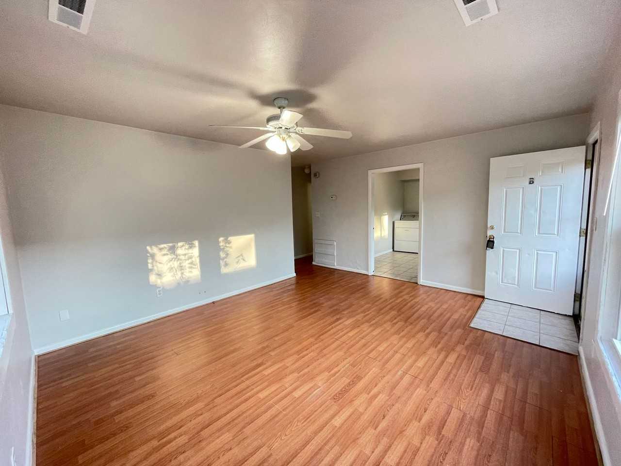 4633 Ave Apartments in Northwest Virginia Beach, Virginia Beach