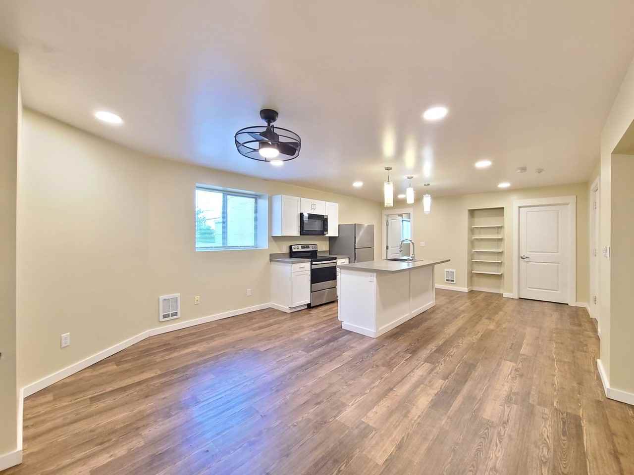 507 S Howard - Photo 3 of 41
