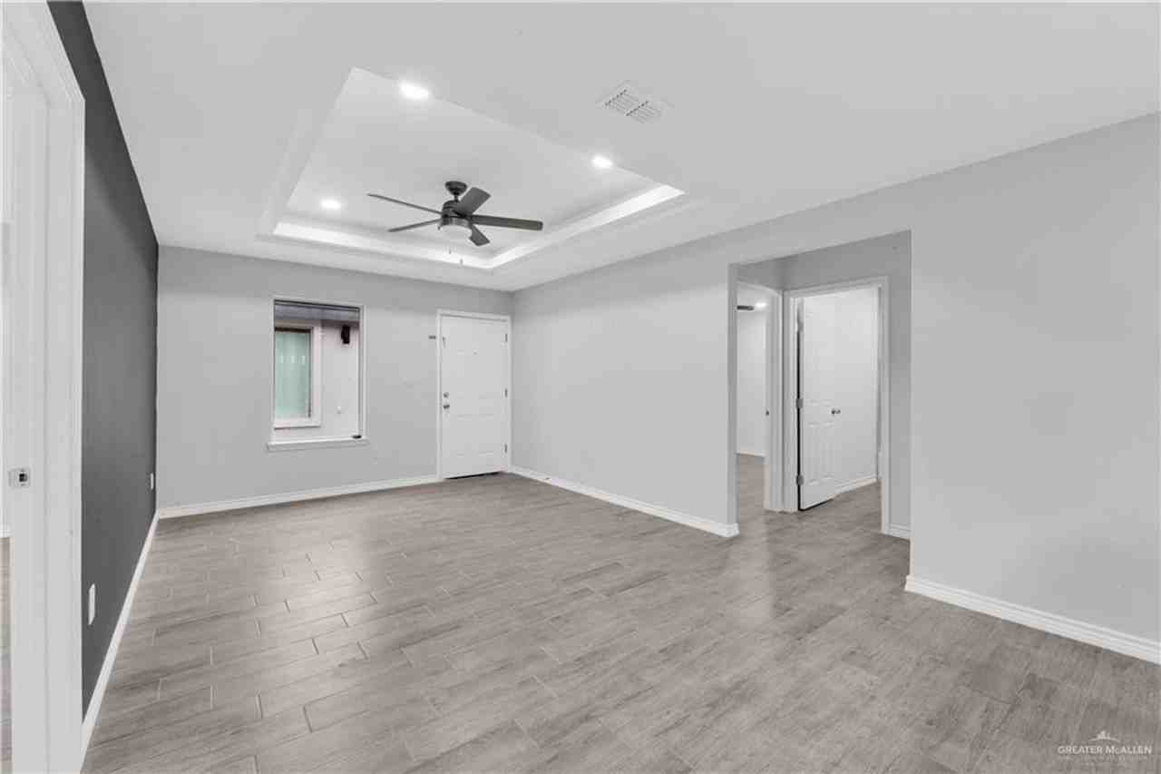 1001 W Sunset Valley St Alton, TX 78573 - Photo 7 of 20