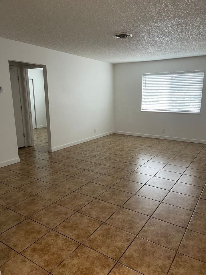 248 Boulder Creek Drive - Photo 2 of 12