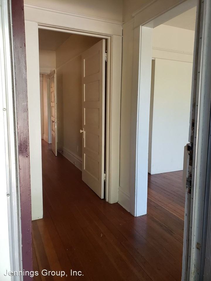 1995 Harris St - Photo 2 of 21