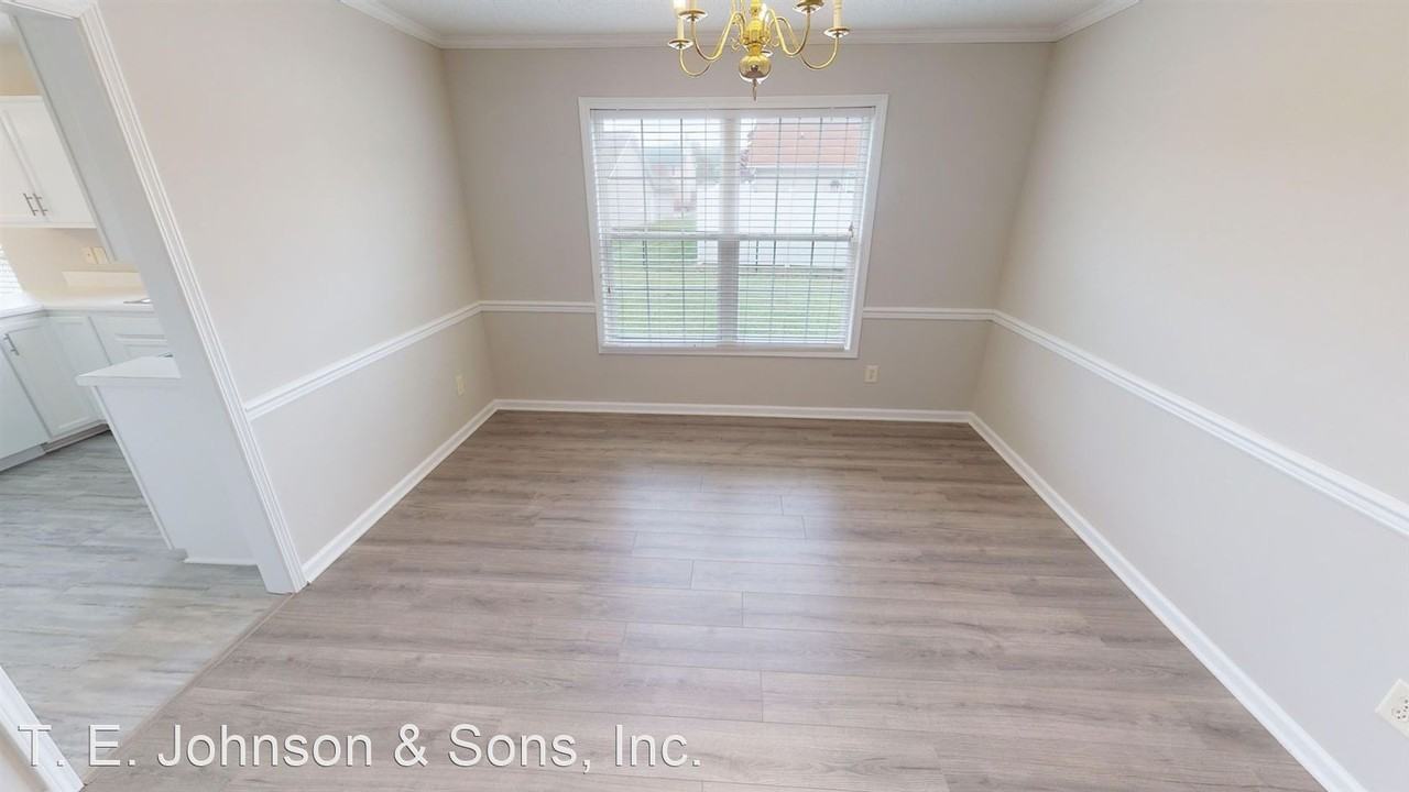 1550 Pecan Ln - Photo 2 of 50