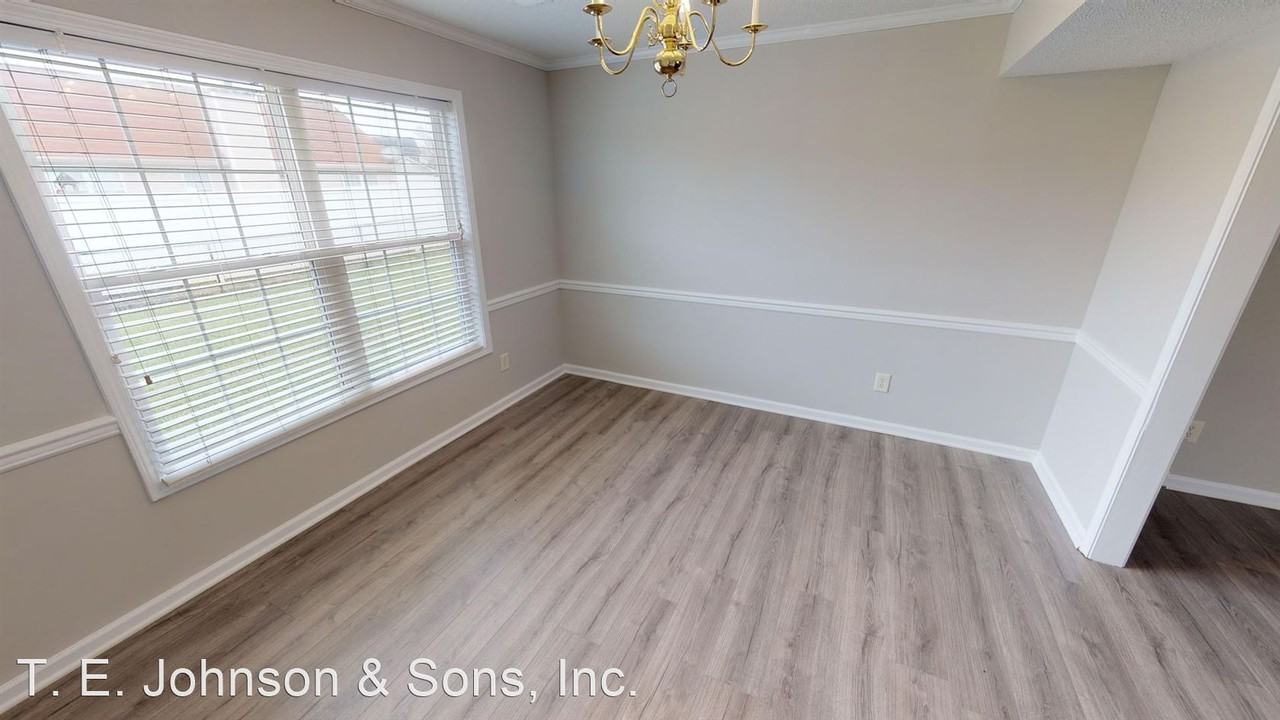 1550 Pecan Ln - Photo 3 of 50