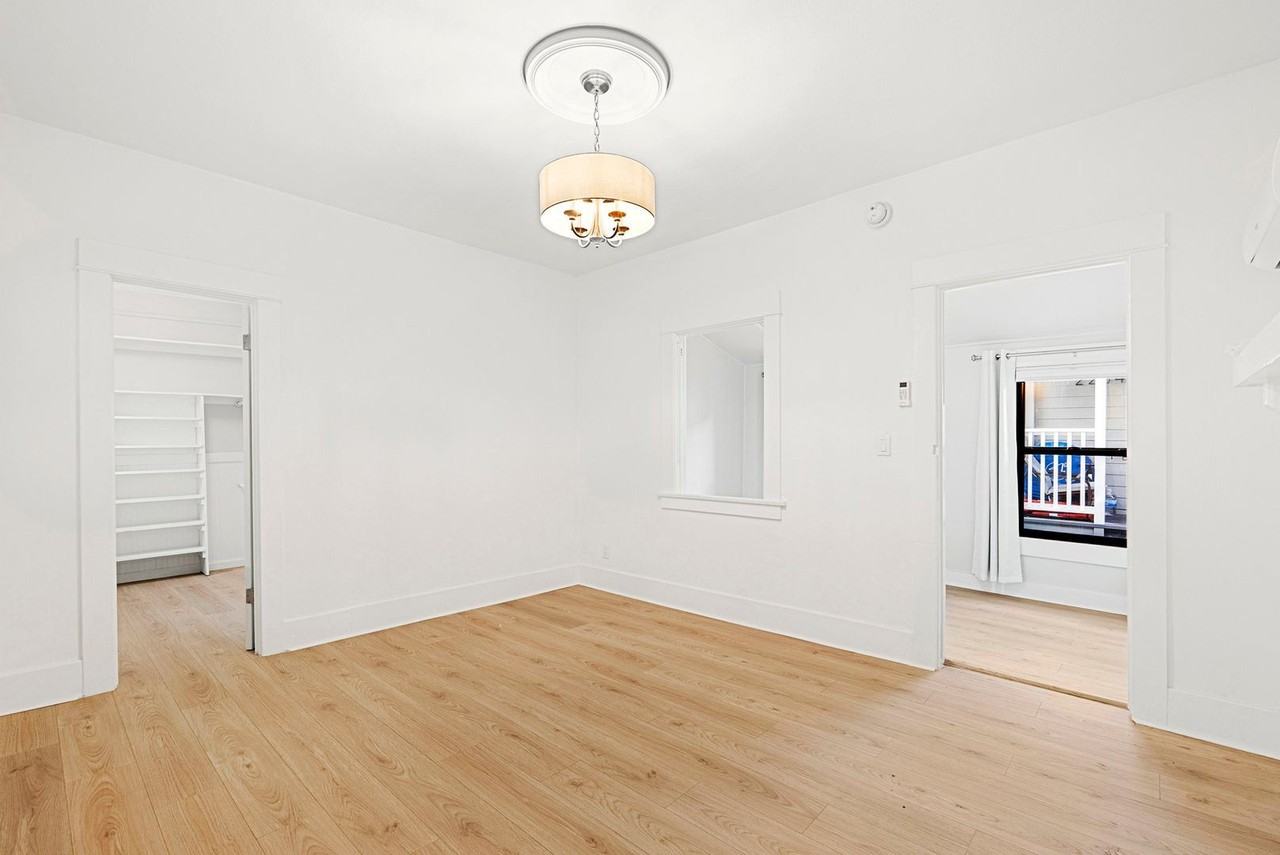 2264 Duane St - Photo 2 of 14