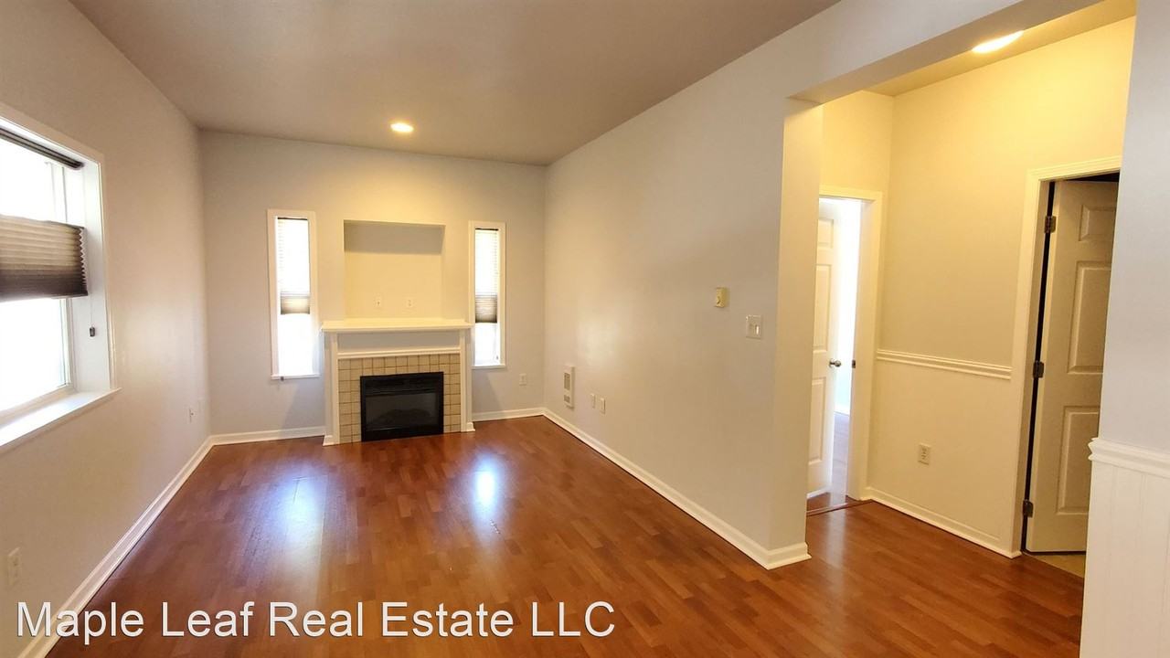 4217 4217 164th St SW A 204 - Photo 2 of 20