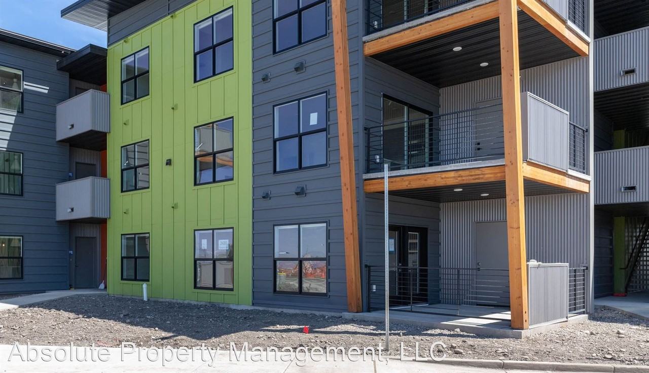 2440 Tschache Lane - Photo 2 of 32