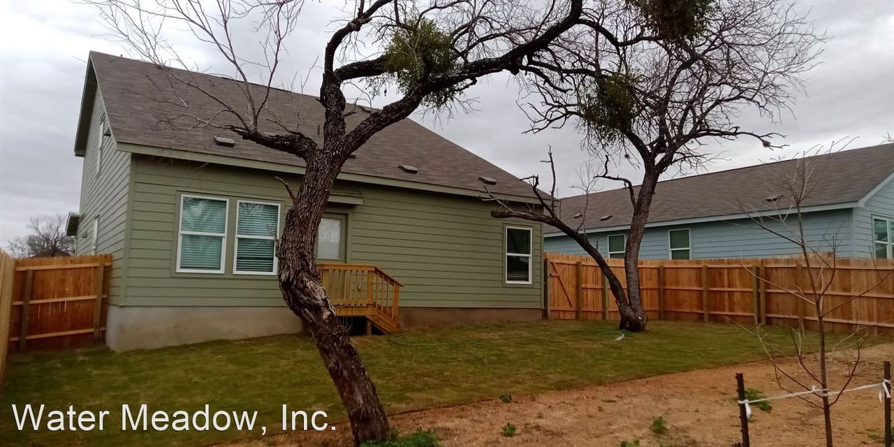 5726 Mountain Pt - Photo 2 of 10
