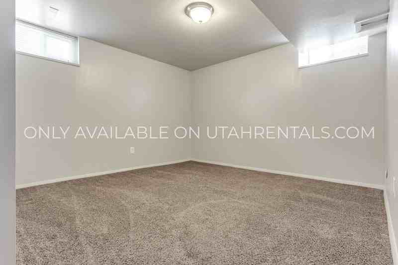322 E Robert Ave #2 - Photo 5 of 11