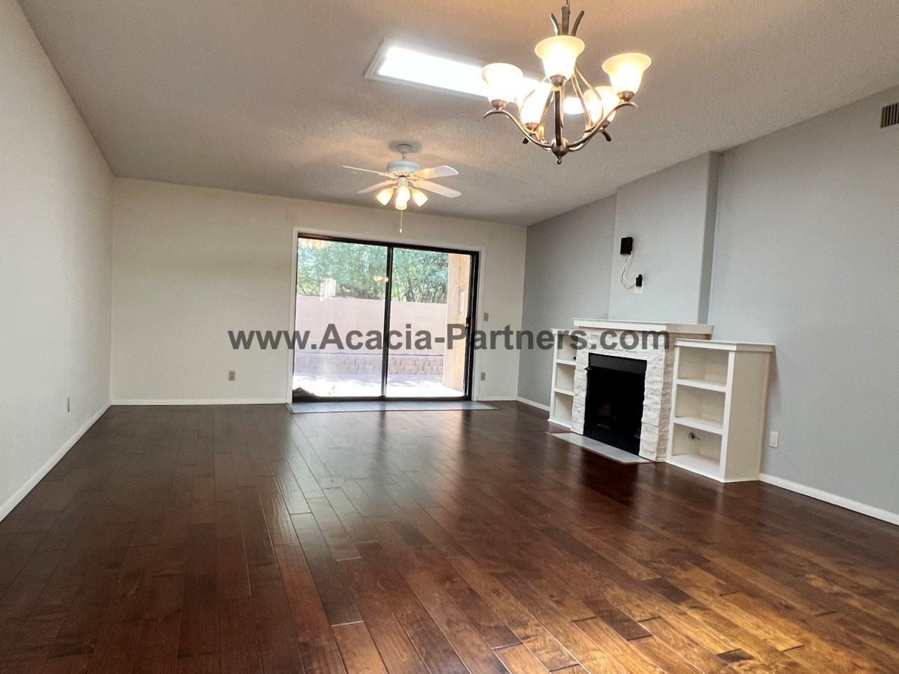 745 W Sunlight Ln - Photo 7 of 20
