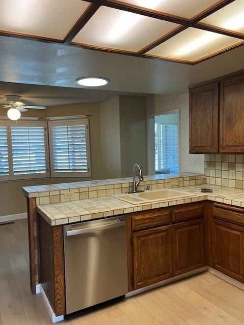 2 Dumfries Ct - Photo 6 of 26