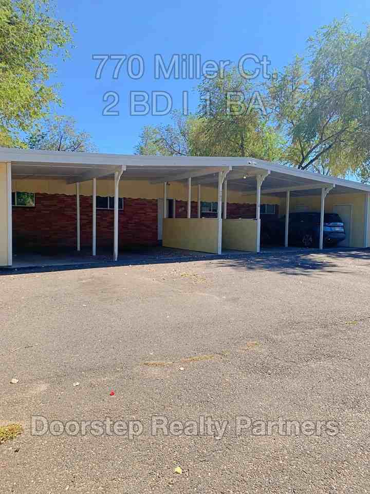 770 Miller Ct - Photo 2 of 2