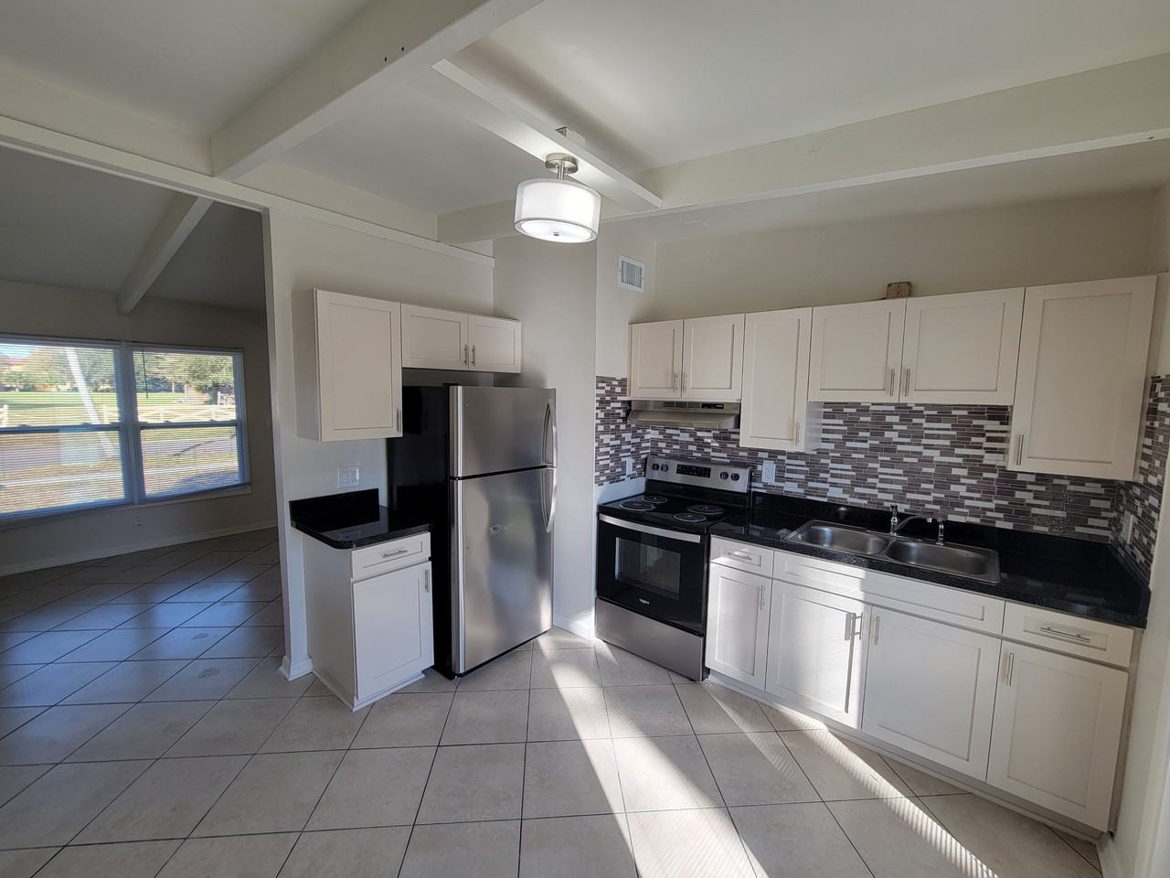 1212 Windermere Way - Photo 5 of 18