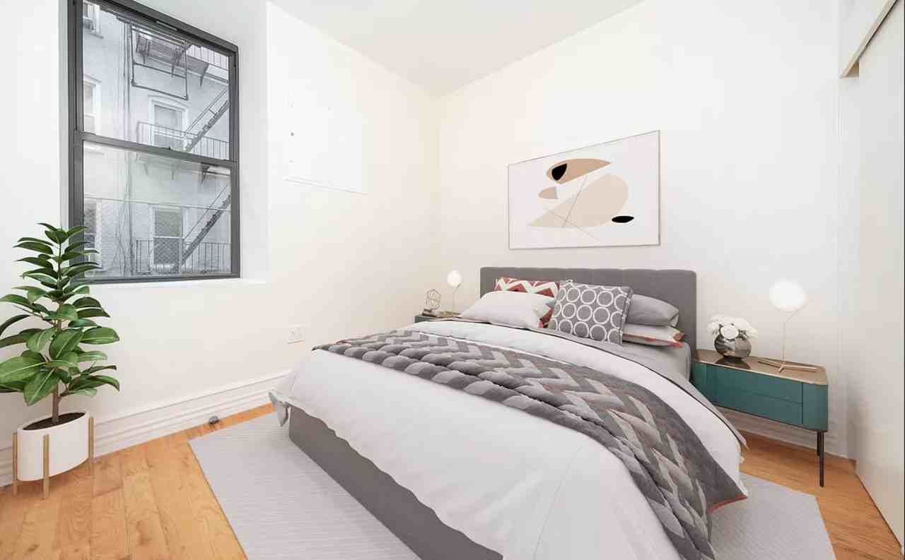 65 W 106th St - Photo 2 of 7