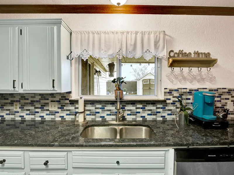 11748 Sw 7th St - Photo 3 of 28