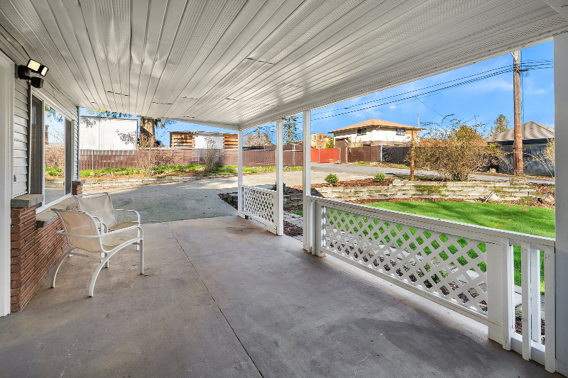 14813 46th Ave S - Photo 5 of 17