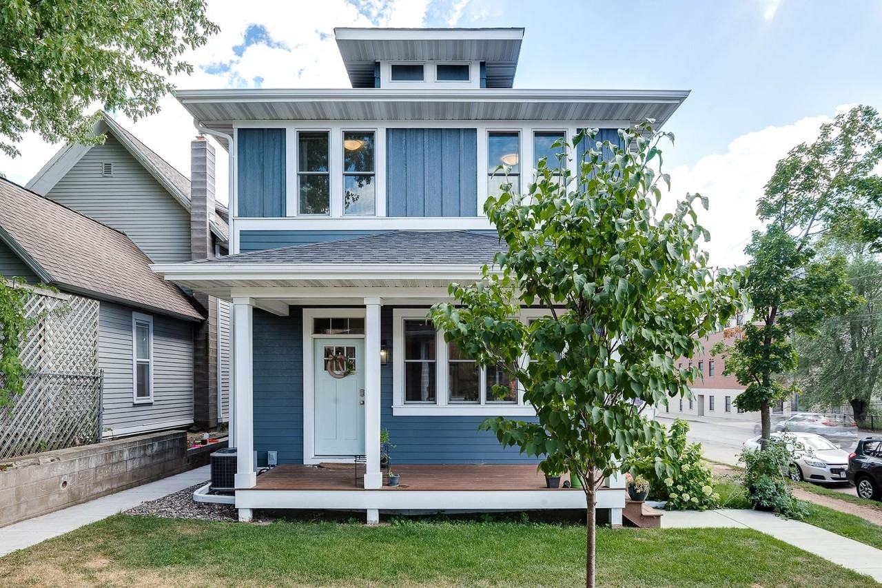 140 Dale St N #1 - Photo 2 of 16
