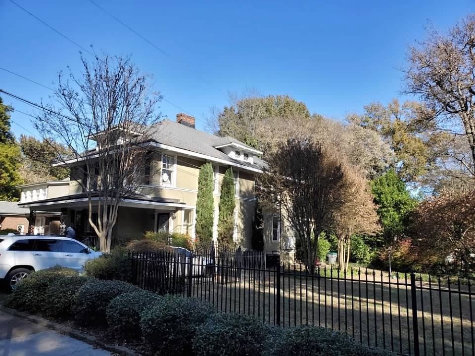 702 Anderson St #702 - Photo 2 of 9