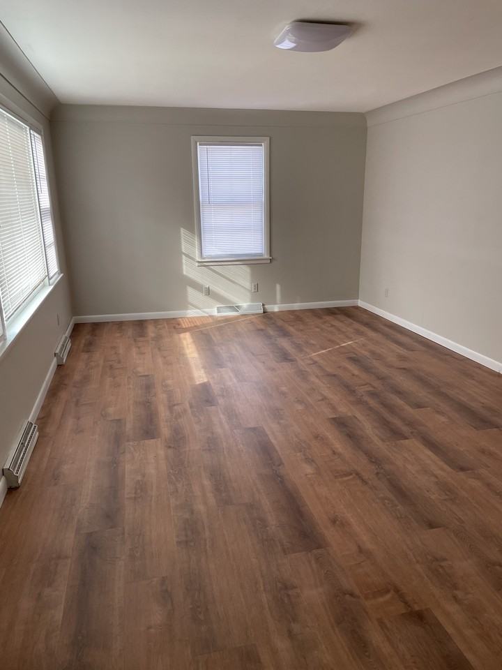 600 Wilson Ave Ne #NA - Photo 2 of 12